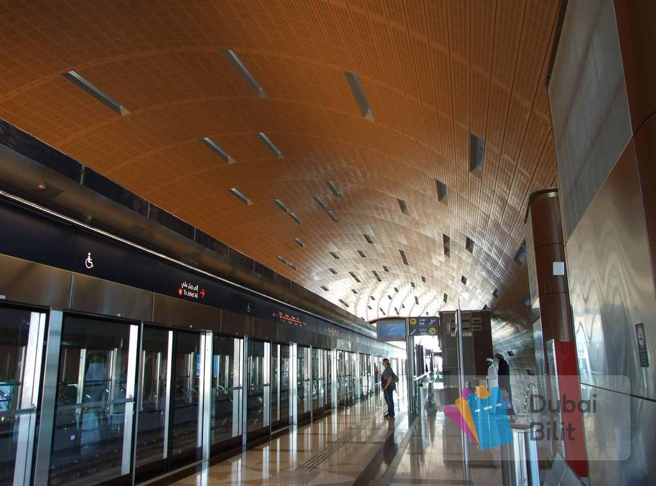 ایستگاه دبی مال (Dubai Mall) دبی
