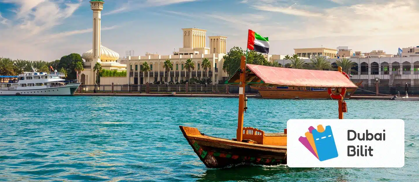 قایق سواری در خور دبی