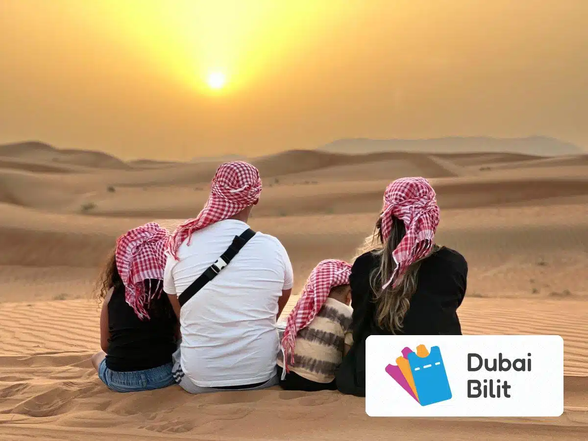تماشا و عکاسی از غروب خورشید