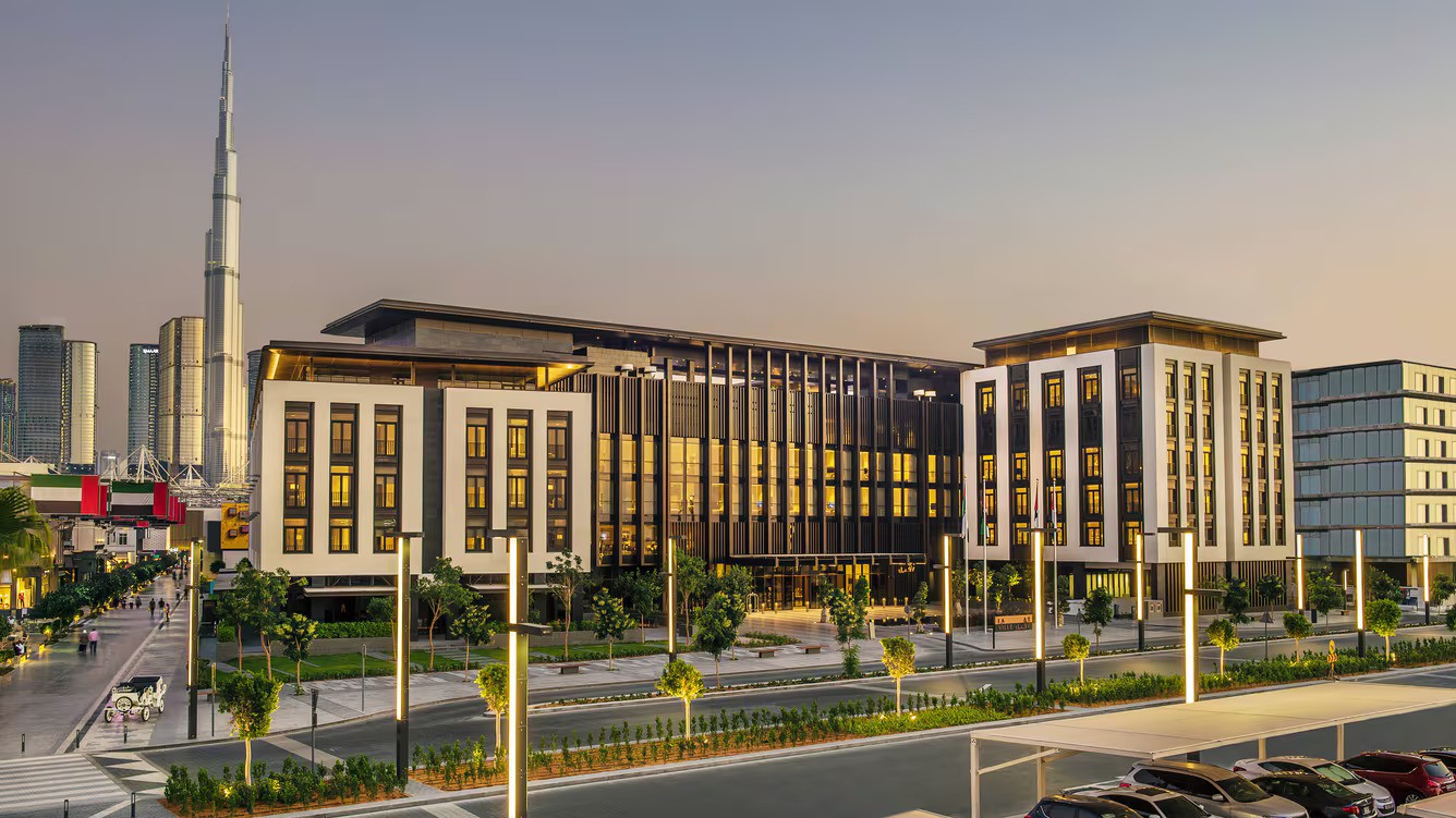  هتل  La Ville Hotel & Suites – Autograph Collection